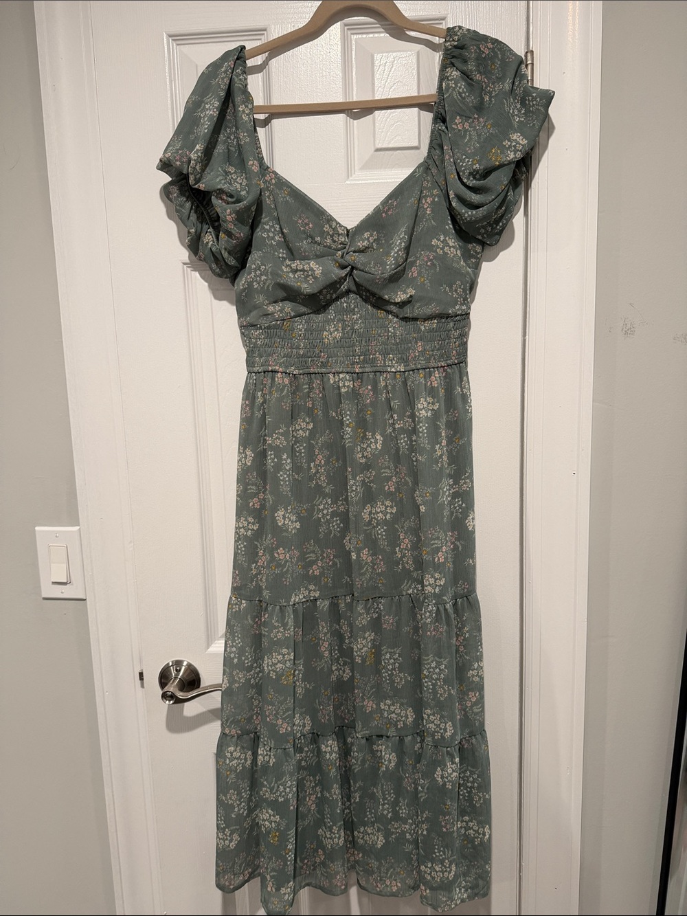 Women's Sage Green Floral Tiered Maxi Dress
